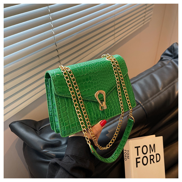 Womens Solid-Color Versatile Crocodile-Print Chain Crossbody Bag - Image 3