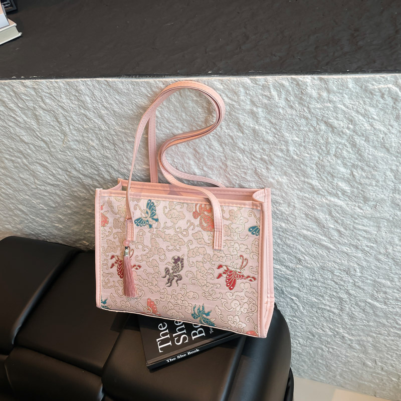 Large-capacity Tote Bag A Versatile Casual Handbag - Image 7