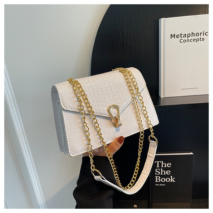 Womens Solid-Color Versatile Crocodile-Print Chain Crossbody Bag - Image 6