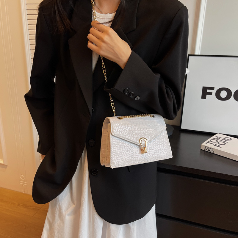 Womens Solid-Color Versatile Crocodile-Print Chain Crossbody Bag